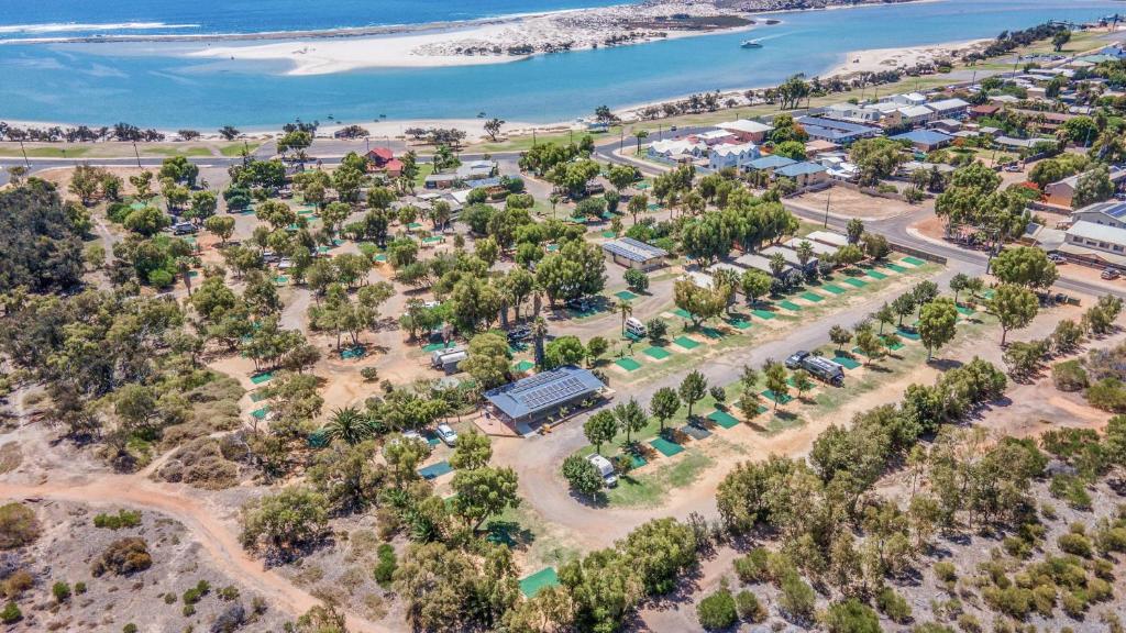 Tasman Holiday Parks Kalbarri — powered sites and cabins near Chinaman's Beach
